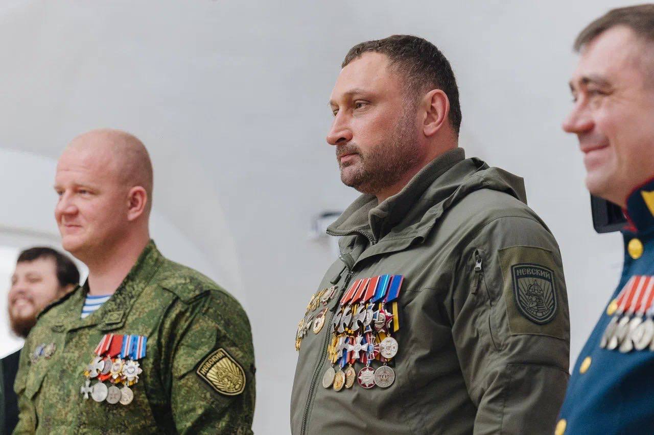 В Москве состоялась встреча Председателя ЛДПР Леонида Слуцкого с руководством добровольческой разведывательно-штурмовой бригады имени Святого Благоверного князя Александра Невского, приуроченная к трёхлетию её создания В Москве состоялась встреча Председателя ЛДПР Леонида Слуцкого с руководством добровольческой разведывательно-штурмовой бригады имени Святого Благоверного князя Александра Невского, приуроченная к трёхлетию её создания