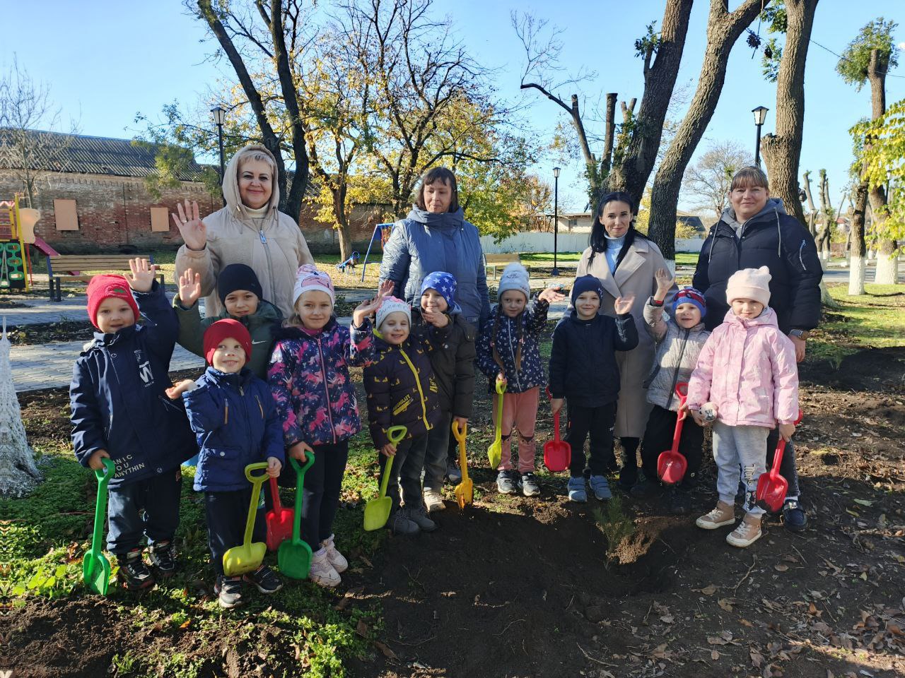 Экологическая акция ко Дню народного единства Экологическая акция ко Дню народного единства