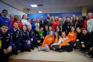 Евгений Балицкий: Три года назад, 3 ноября 2022 года, создано Запорожское региональное отделение партии «Единая Россия», которое объединило небезразличных, активных и патриотичных людей в работе на благо родного региона