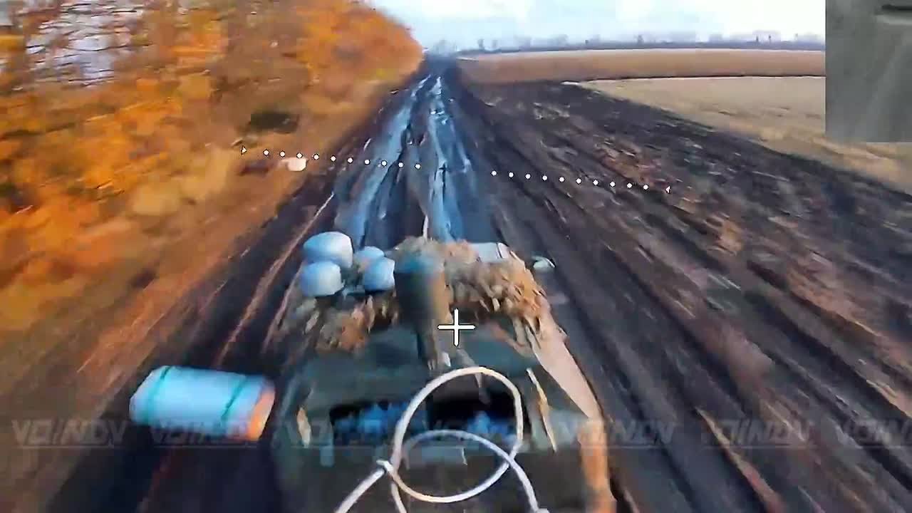 Операторы БЛА 14 гвардейской бригады спецназа и 114 мотострелкового полка группировки войск "Восток" выписали серию потужных лещей автотранспорту и живой силе противника на Запорожье