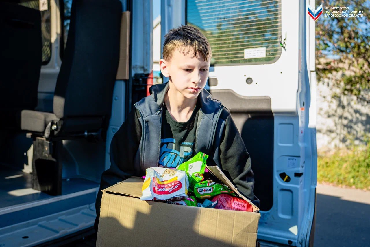 Акция «Экология вместе с семьями»: передача гуманитарной помощи в приют для животных Акция «Экология вместе с семьями»: передача гуманитарной помощи в приют для животных