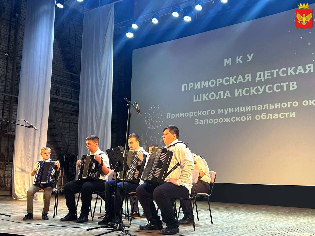 В единстве народов сила России! В единстве народов сила России!