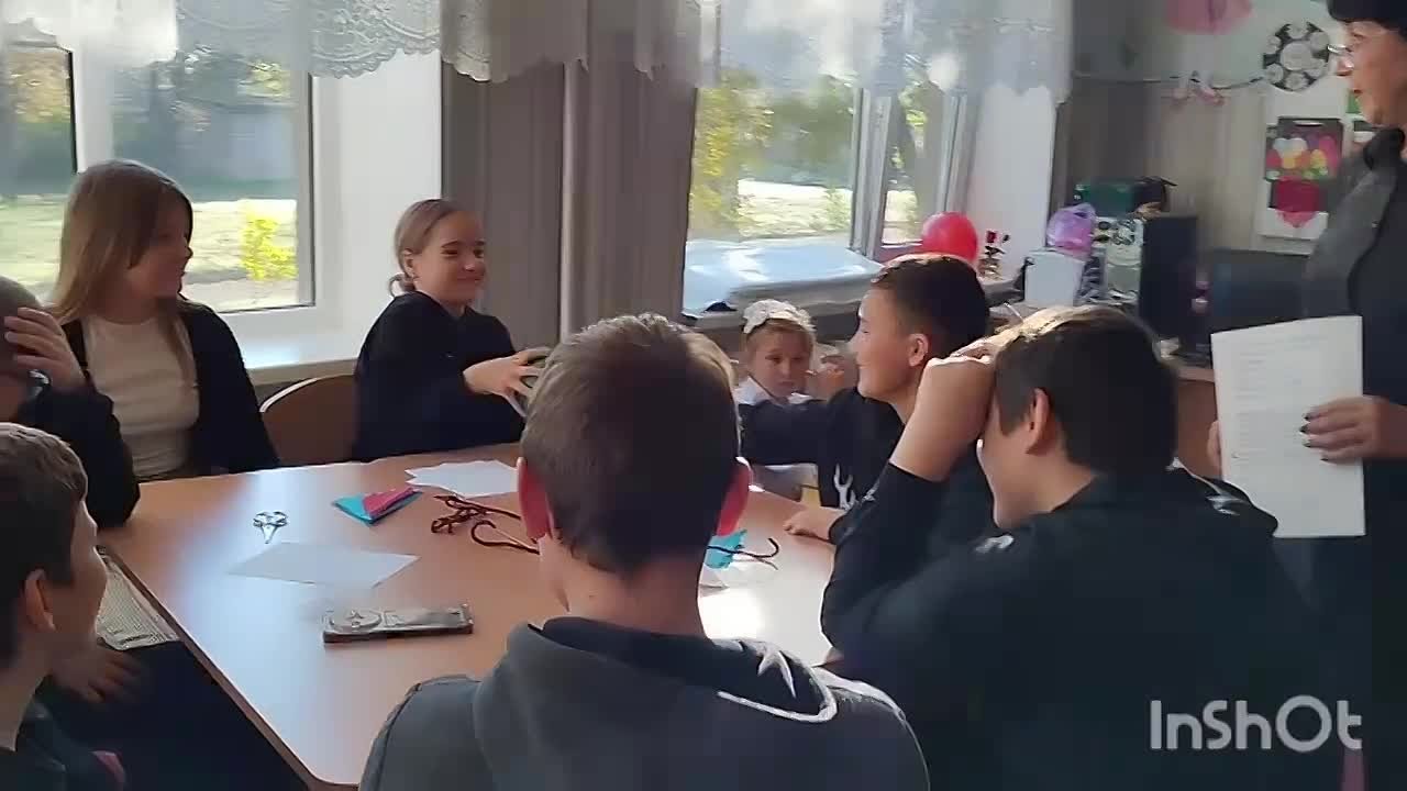 День Народного Единства связан с событиями 1612 года - подвигом наших предков, которые сплотились во имя свободы и независимости Родины