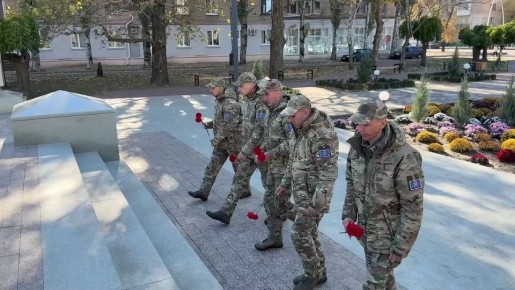 Бывшие солдаты ВСУ почтили память освободителей Мелитополя