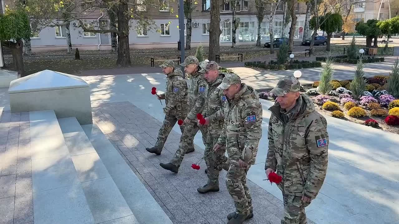 Бывшие солдаты ВСУ почтили память освободителей Мелитополя
