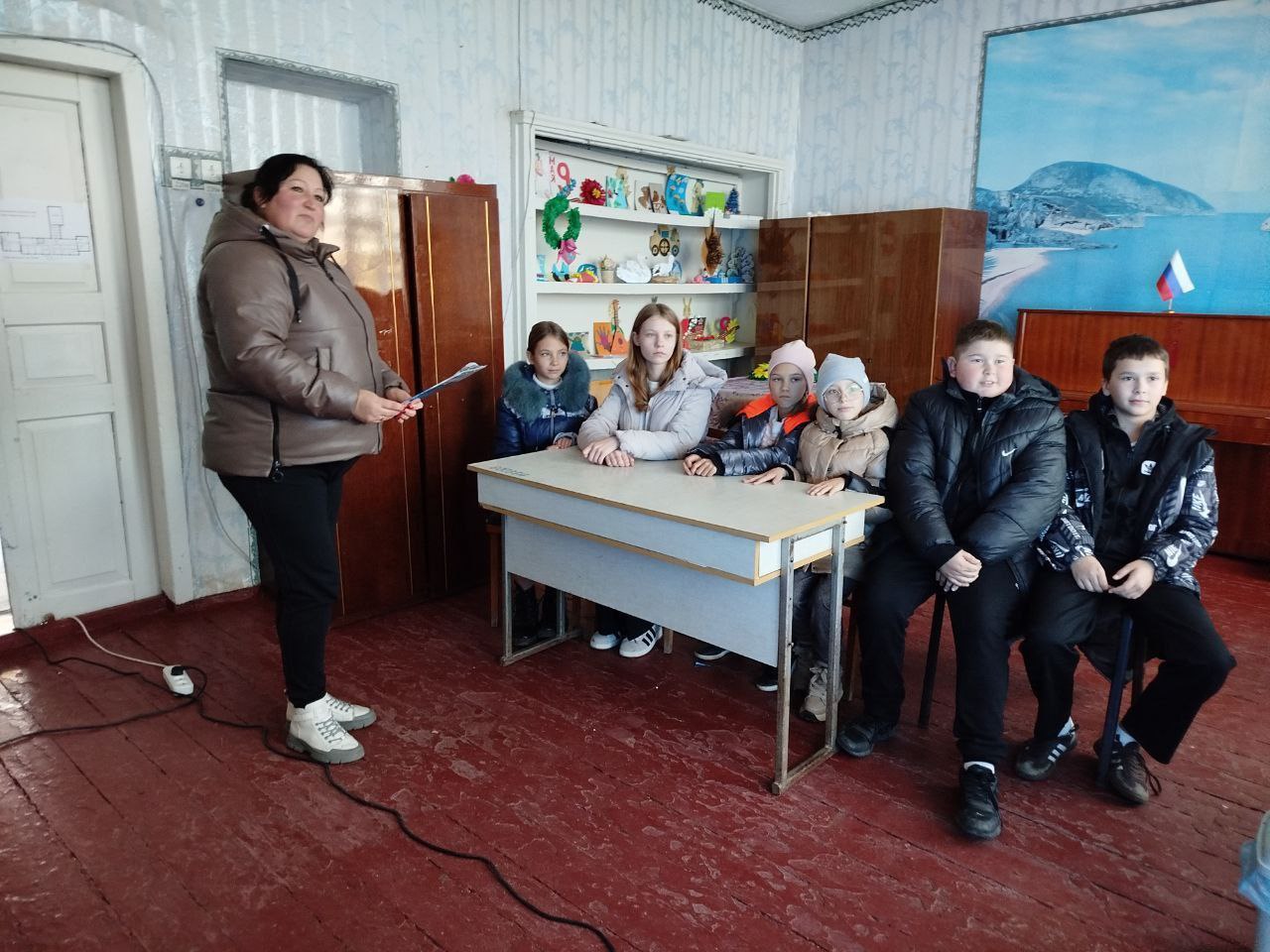 В Петровском сельском клубе прошел исторический час "Единство в нас", посвященный Дню народного единства.  В Петровском сельском клубе прошел исторический час "Единство в нас", посвященный Дню народного единства.