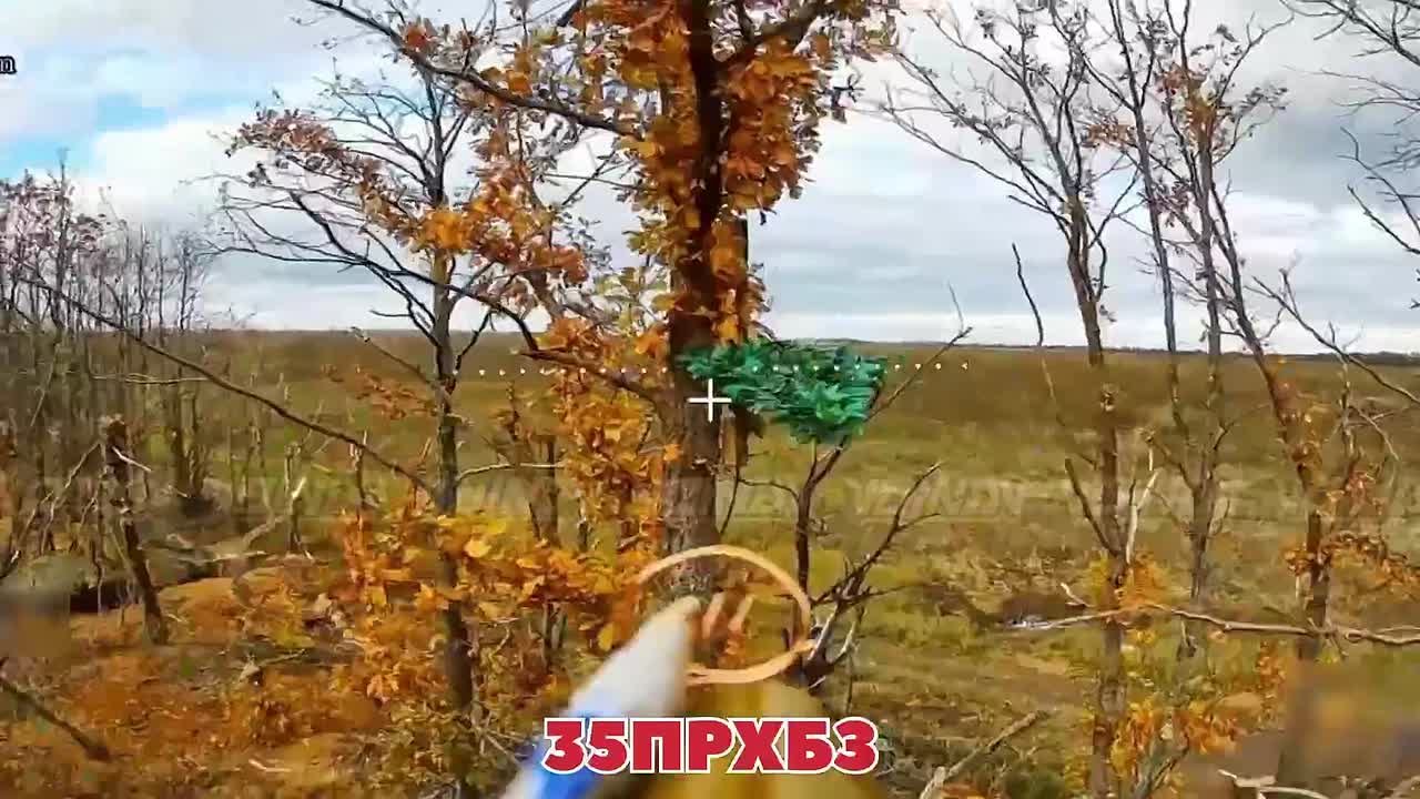 Операторы БЛА 35 гвардейского полка РХБЗ 35 армии группировки войск "Восток" уничтожают технику противника на Запорожском направлений в районе населённых пунктов Зелёный Гай и Ровнополье