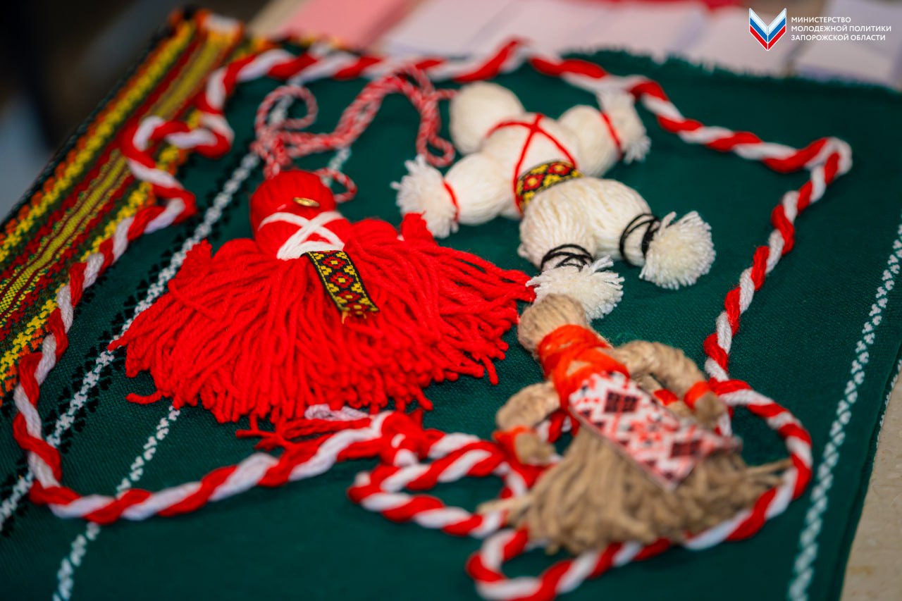 В Мелитополе состоялась фестивальная программа, посвящённая празднованию Дня народного единства В Мелитополе состоялась фестивальная программа, посвящённая празднованию Дня народного единства