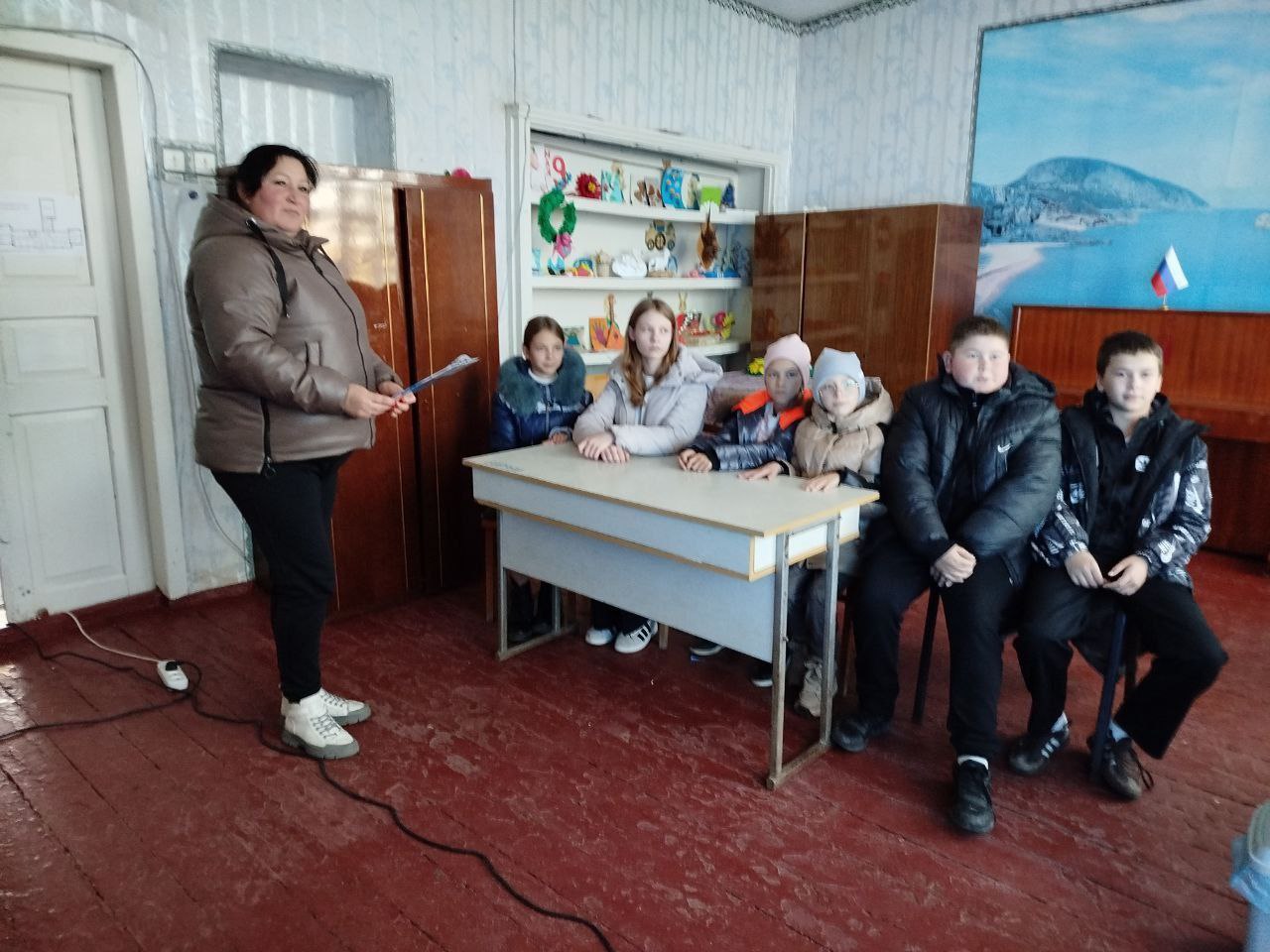 В Петровском сельском клубе прошел исторический час "Единство в нас", посвященный Дню народного единства.  В Петровском сельском клубе прошел исторический час "Единство в нас", посвященный Дню народного единства.