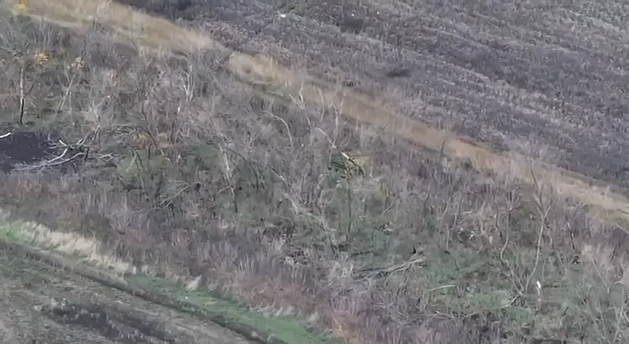Противник отступает из Покровска под огнем минометов