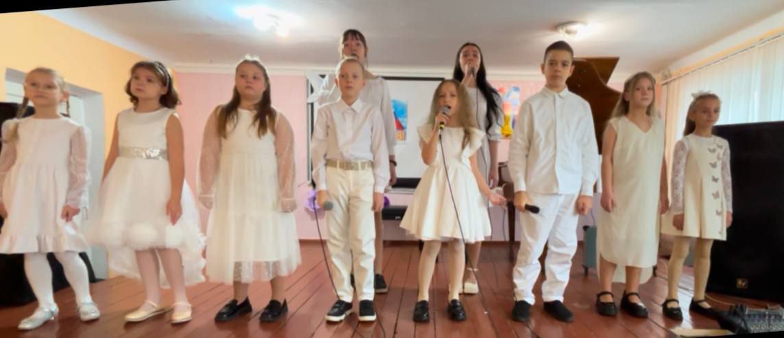 В концертном зале «Днепрорудненской детской школы искусств» состоялся яркий и запоминающийся концерт, посвященный Дню народного единства В концертном зале «Днепрорудненской детской школы искусств» состоялся яркий и запоминающийся концерт, посвященный Дню народного единства