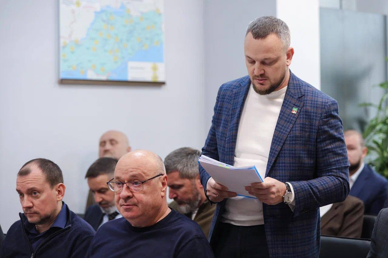 Евгений Балицкий: Также провели совещание с Администрацией Губернатора и Правительства Запорожской области по социально-экономическому развитию региона Евгений Балицкий: Также провели совещание с Администрацией Губернатора и Правительства Запорожской области по социально-экономическому развитию региона