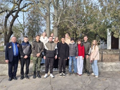 В рамках подготовки исследовательского ученического исторического проекта посвященного Акимовским подпольщикам, действовавшим в годы Великой Отечественной войны, Акимовский районный историко-краеведческий музей посетили...