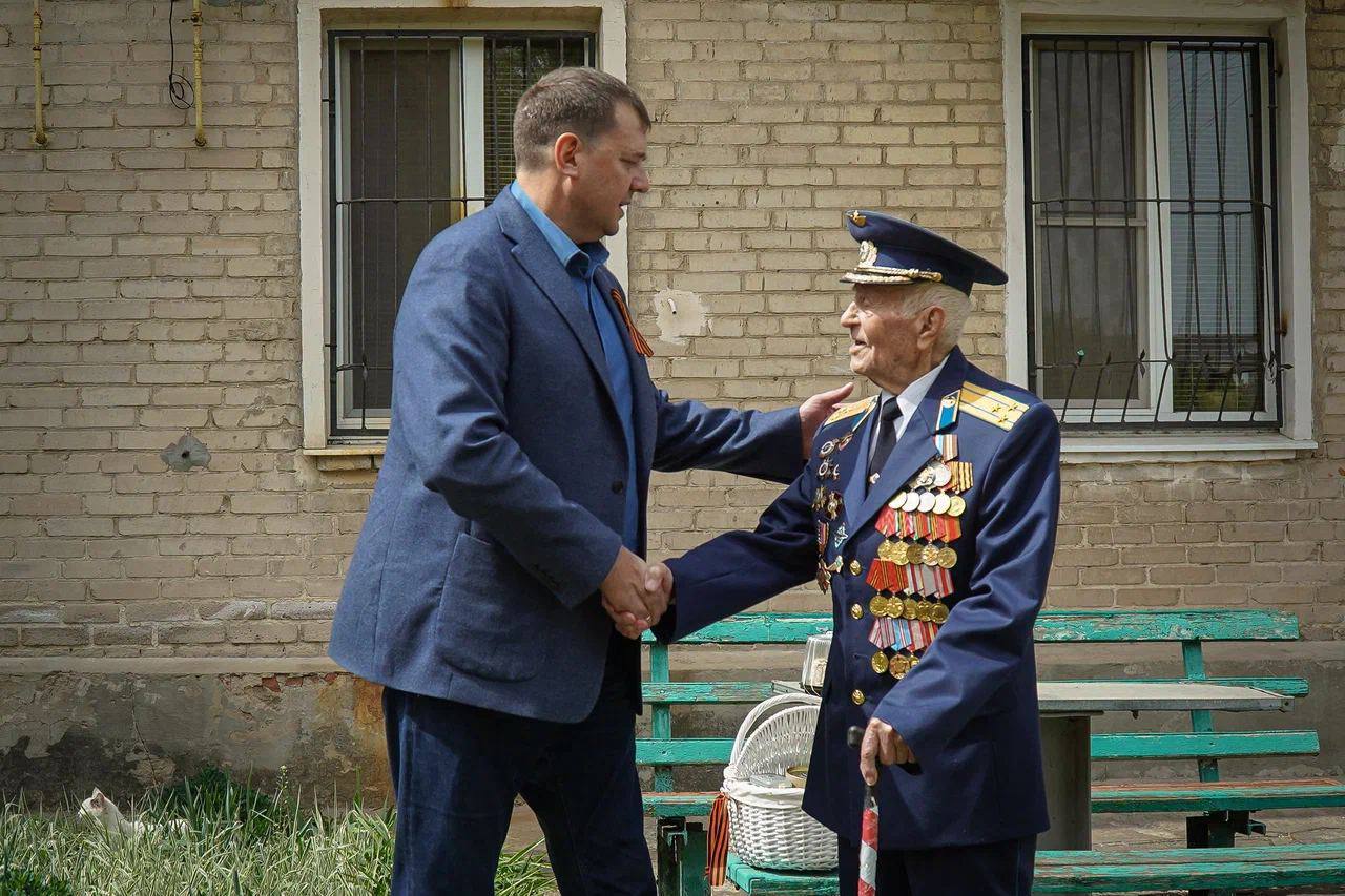 Евгений Балицкий: Сегодня нашему земляку, прославленному ветерану Великой Отечественной войны Владимиру Николаевичу Капитонову исполнился 101 год Евгений Балицкий: Сегодня нашему земляку, прославленному ветерану Великой Отечественной войны Владимиру Николаевичу Капитонову исполнился 101 год