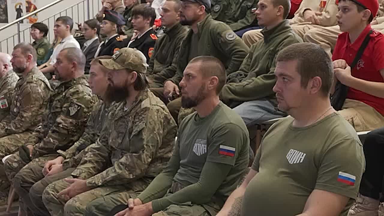 Филиал центра военно-спортивной подготовки «ВОИН» в Запорожской области представил экспозицию «Зал воинской славы»