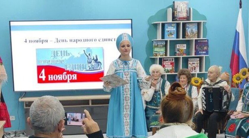 Народные песни прозвучали в музыкальной гостиной Терпеньевского ДК