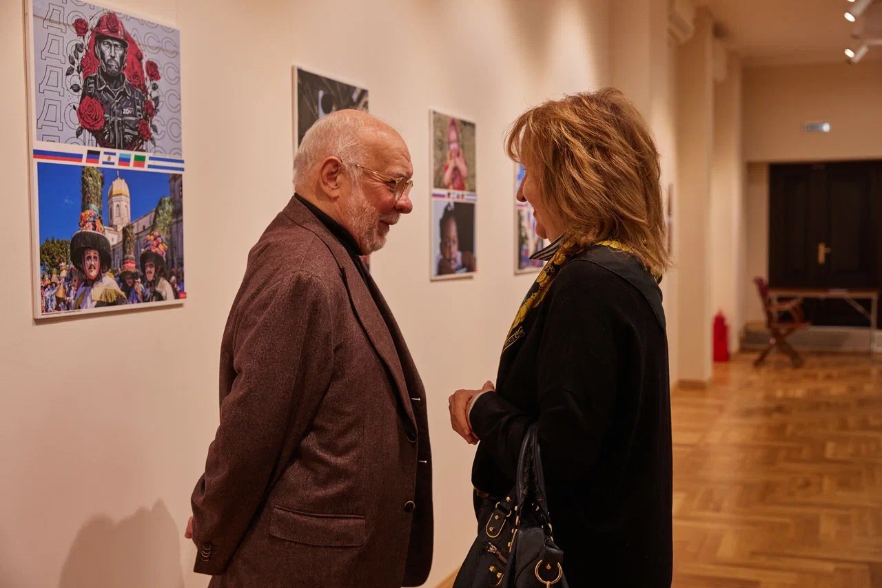 В Музее современной истории России открылись выставки, посвященные Донбассу и Новороссии В Музее современной истории России открылись выставки, посвященные Донбассу и Новороссии