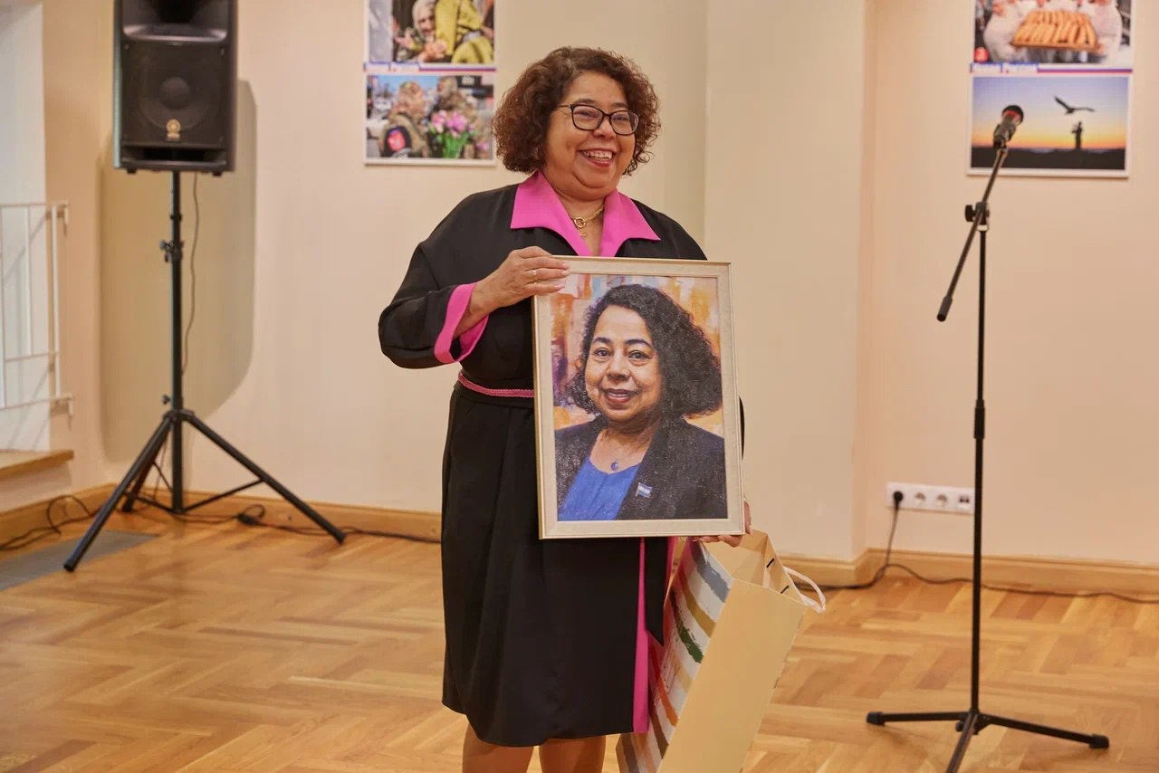 В Музее современной истории России открылись выставки, посвященные Донбассу и Новороссии В Музее современной истории России открылись выставки, посвященные Донбассу и Новороссии