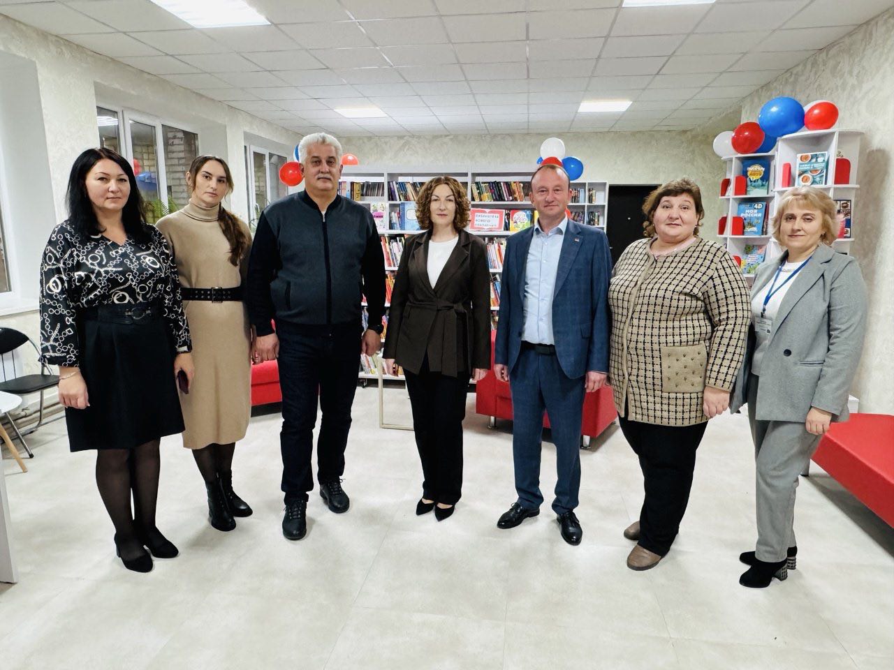 В Бердянске открылся обновленный филиал библиотеки на ул. Пионерская В Бердянске открылся обновленный филиал библиотеки на ул. Пионерская