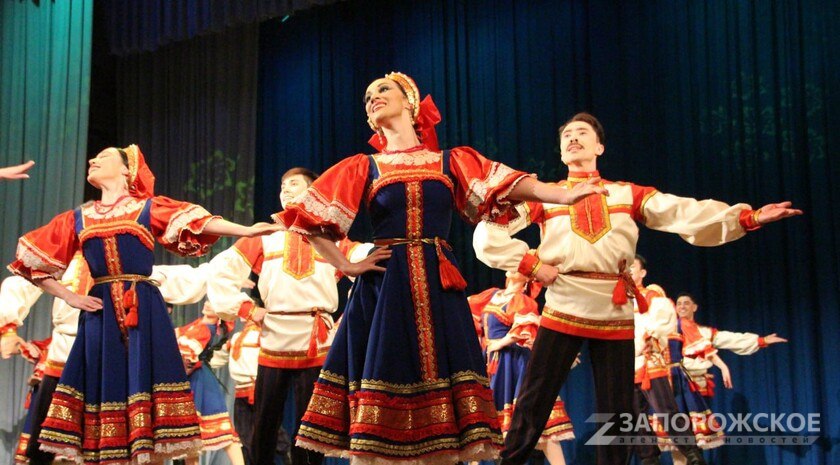 Иностранные эксперты: Россия показывает пример единства народов и защиты традиций