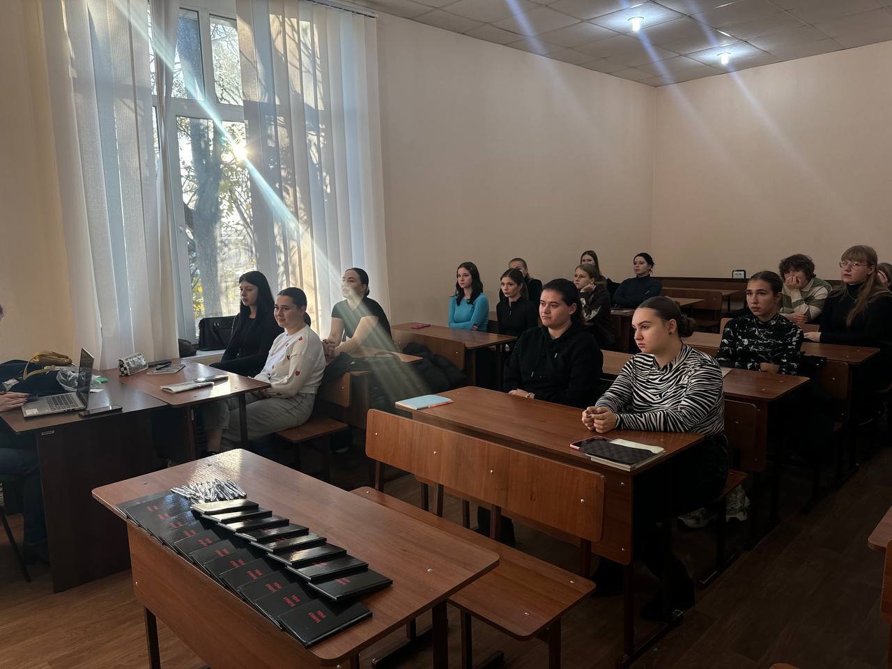 Единство Знаний: В МелГУ прошла Викторина, посвящённый Дню народного единства! Единство Знаний: В МелГУ прошла Викторина, посвящённый Дню народного единства!