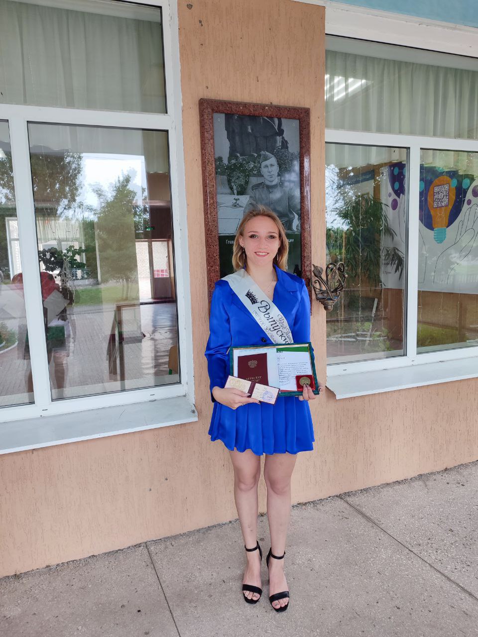 История многодетной семьи Красниковых вместе и фильмы смотрят, и делами занимаются История многодетной семьи Красниковых вместе и фильмы смотрят, и делами занимаются