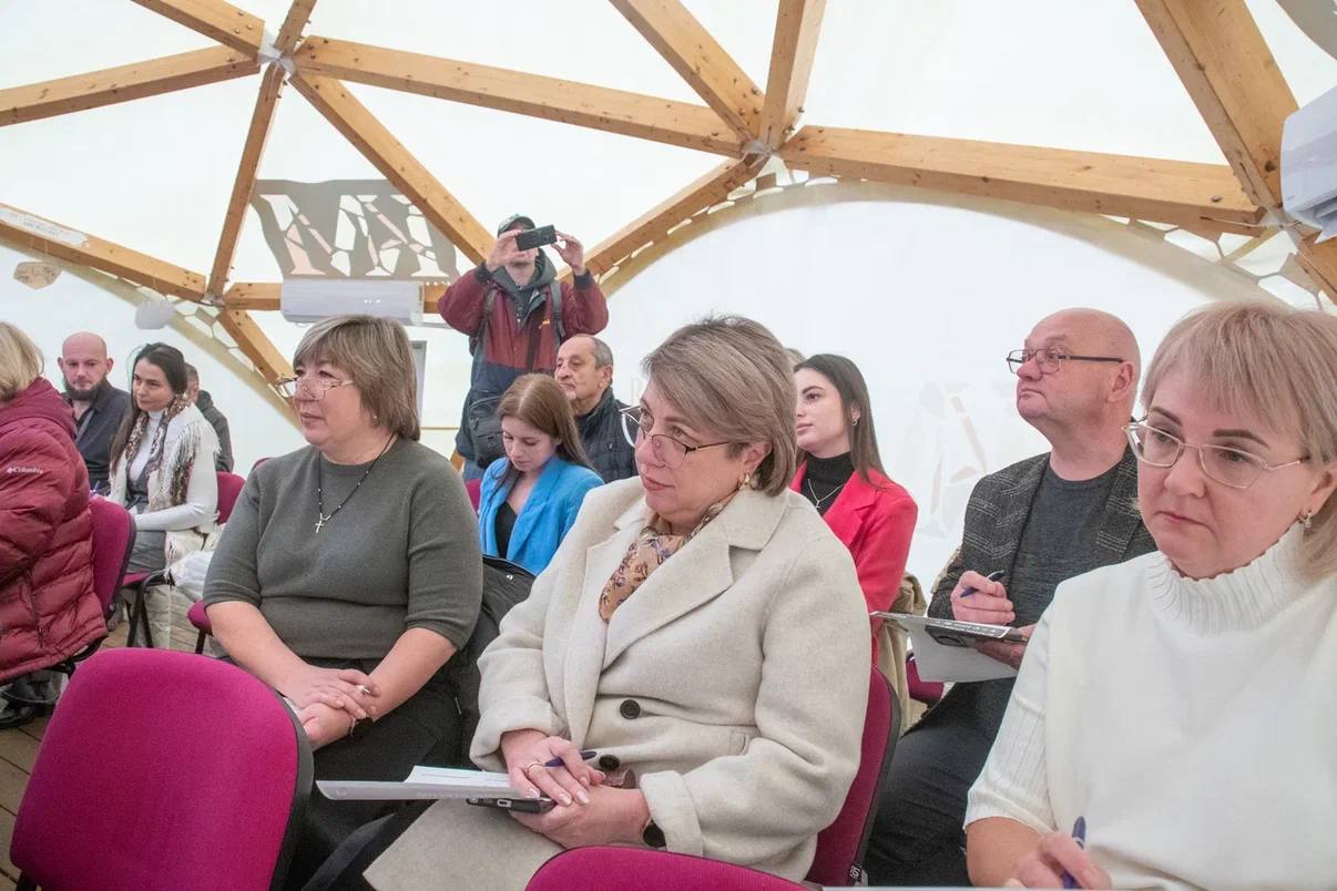 В Запорожской области прошла X Всероссийская просветительская акция «Большой этнографический диктант» В Запорожской области прошла X Всероссийская просветительская акция «Большой этнографический диктант»