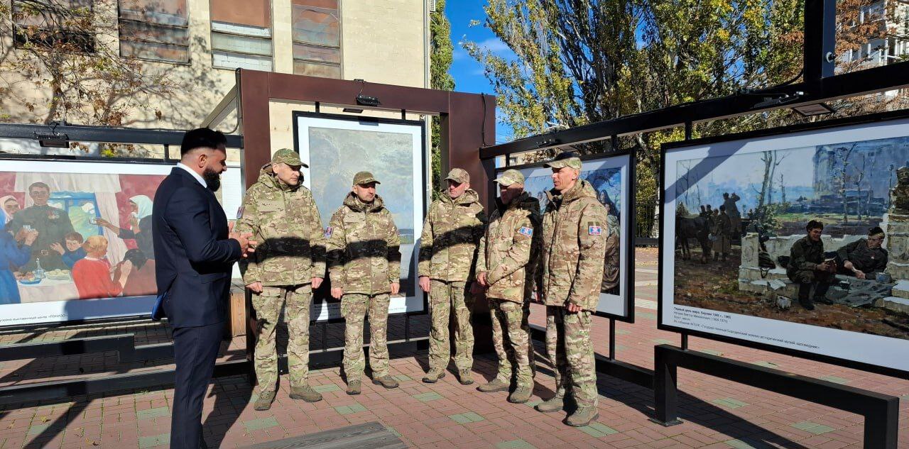 Бывшие солдаты ВСУ почтили память освободителей Мелитополя Бывшие солдаты ВСУ почтили память освободителей Мелитополя