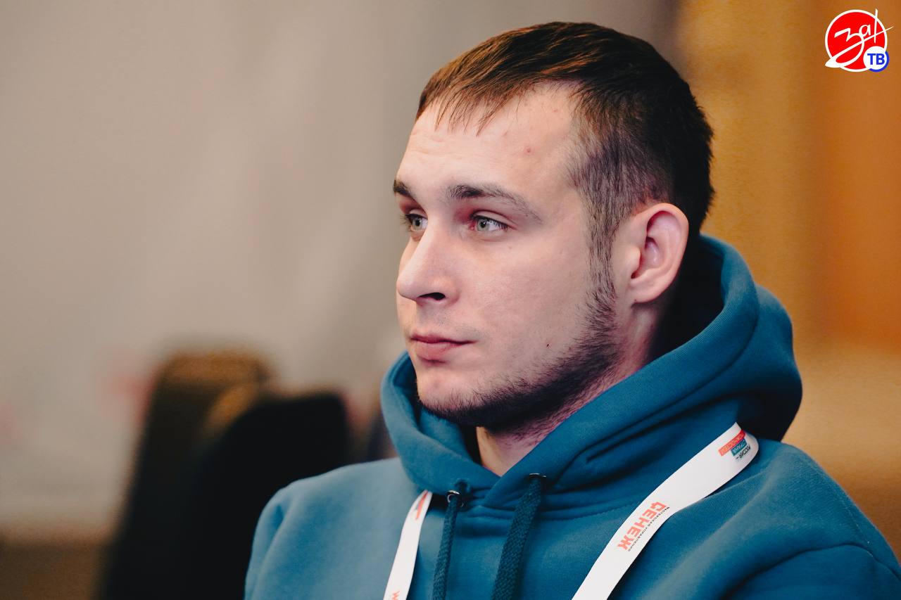 Доктор педагогических наук из Запорожской области представил концепцию «русского мира» на федеральной площадке для лидеров Донбасса и Новороссии Доктор педагогических наук из Запорожской области представил концепцию «русского мира» на федеральной площадке для лидеров Донбасса и Новороссии