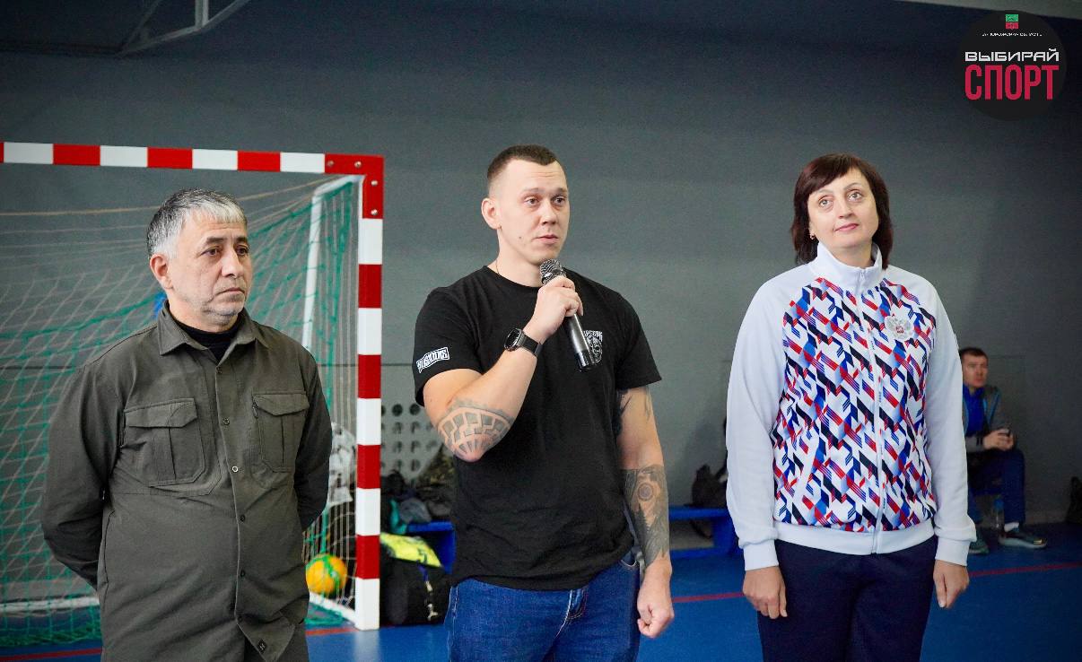 Константин Зайцев: Участник региональной программы «Zапорожские герои» посетил турнир по волейболу в Мелитополе Константин Зайцев: Участник региональной программы «Zапорожские герои» посетил турнир по волейболу в Мелитополе