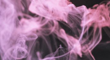 Путин пообещал проработать идею полного запрета вейпов в РФ