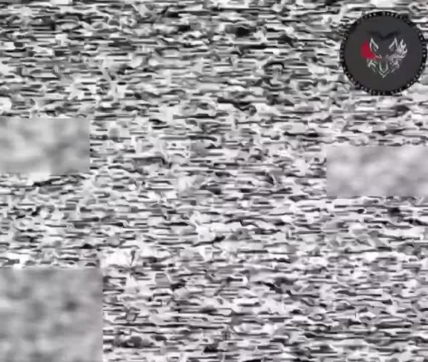 Наш друг Азер и его боевые товарищи из 218 гвардейского танкового полка 127 дивизии 5 Армии группировки войск "Восток", с работой которых Вы уже знакомы, продолжают очищать небо Запорожья от летательных аппаратов противника