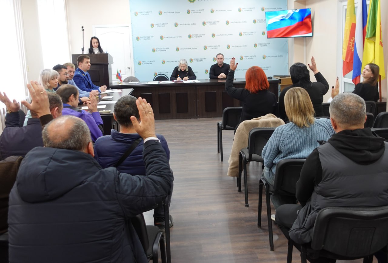 В Токмаке избран новый председатель окружного совета депутатов