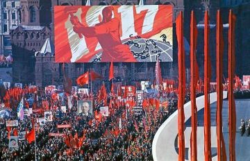 Евгений Балицкий: Сегодня, 7 ноября, памятная историческая дата – День Октябрьской социалистической революции