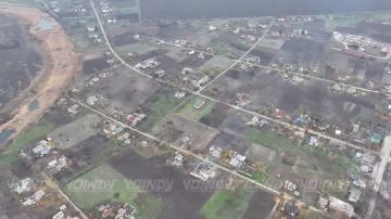 Очередной эксклюзив от группировки войск "Восток" в виде панорамы освобожденной Успеновки (5,3х1,5 км) и напоминание, что 218 гвардейскому танковому полку понадобилось чуть больше недели для ее полного освобождения