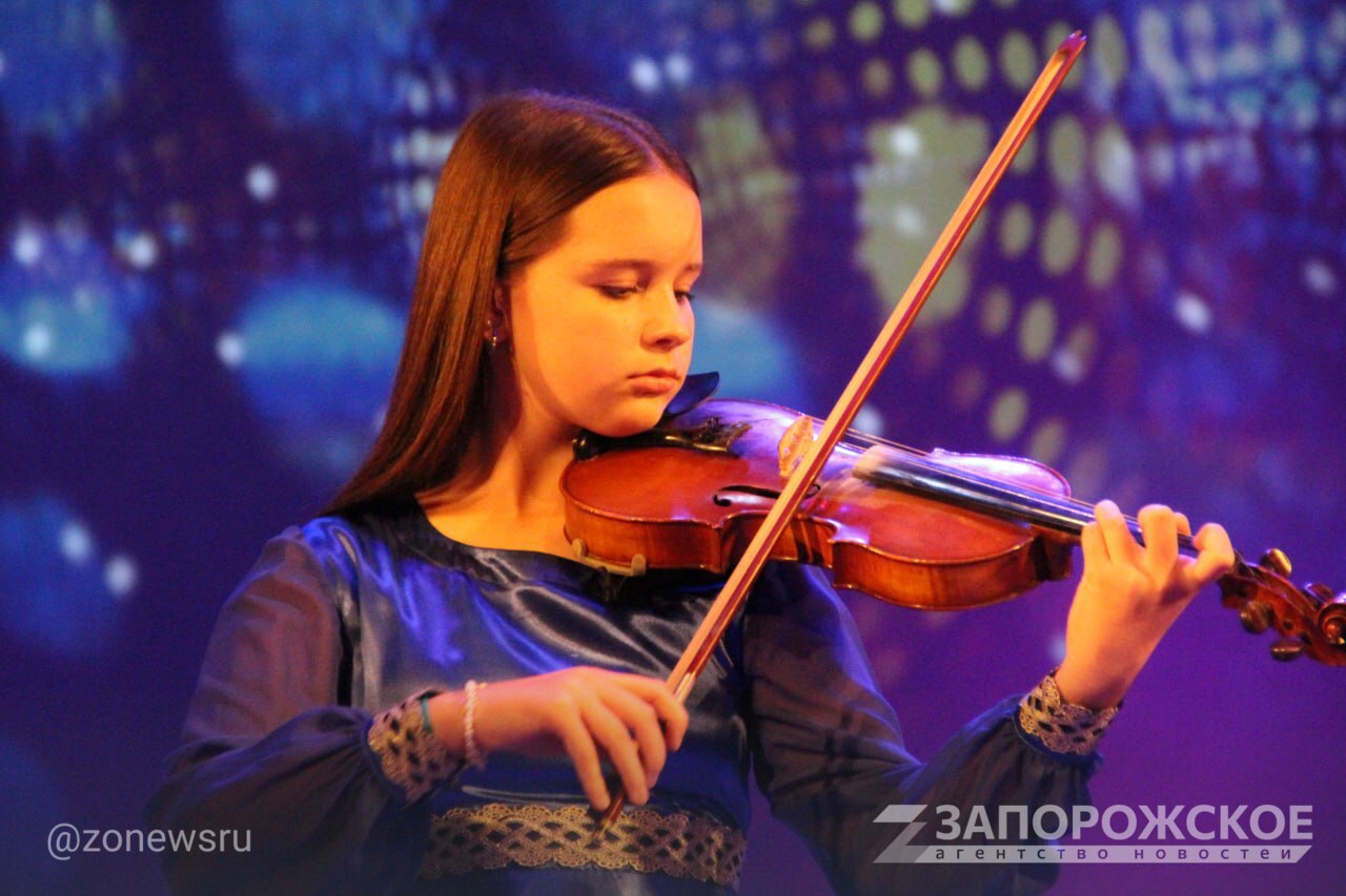 В Запорожской области состоялась праздничная программа «Сила России в единстве», приуроченная ко Дню народного единства В Запорожской области состоялась праздничная программа «Сила России в единстве», приуроченная ко Дню народного единства