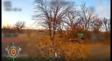 Операторы дронов 74 мотострелкового полка отследили автомобиль ВСУ с личным составом, вскрыли их позицию и уничтожили блиндаж с боевиками в районе н.п. Широкое, Запорожское направление