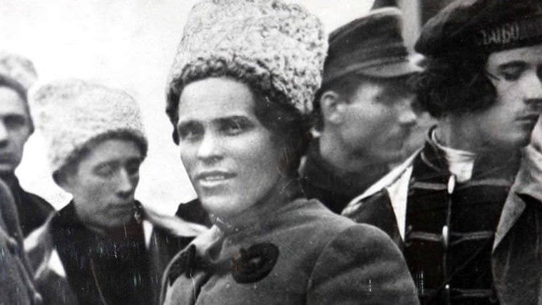 7 ноября. 1917. «Революция, о необходимости которой все время говорили большевики, совершилась» (Ленин) 7 ноября. 1917. «Революция, о необходимости которой все время говорили большевики, совершилась» (Ленин)