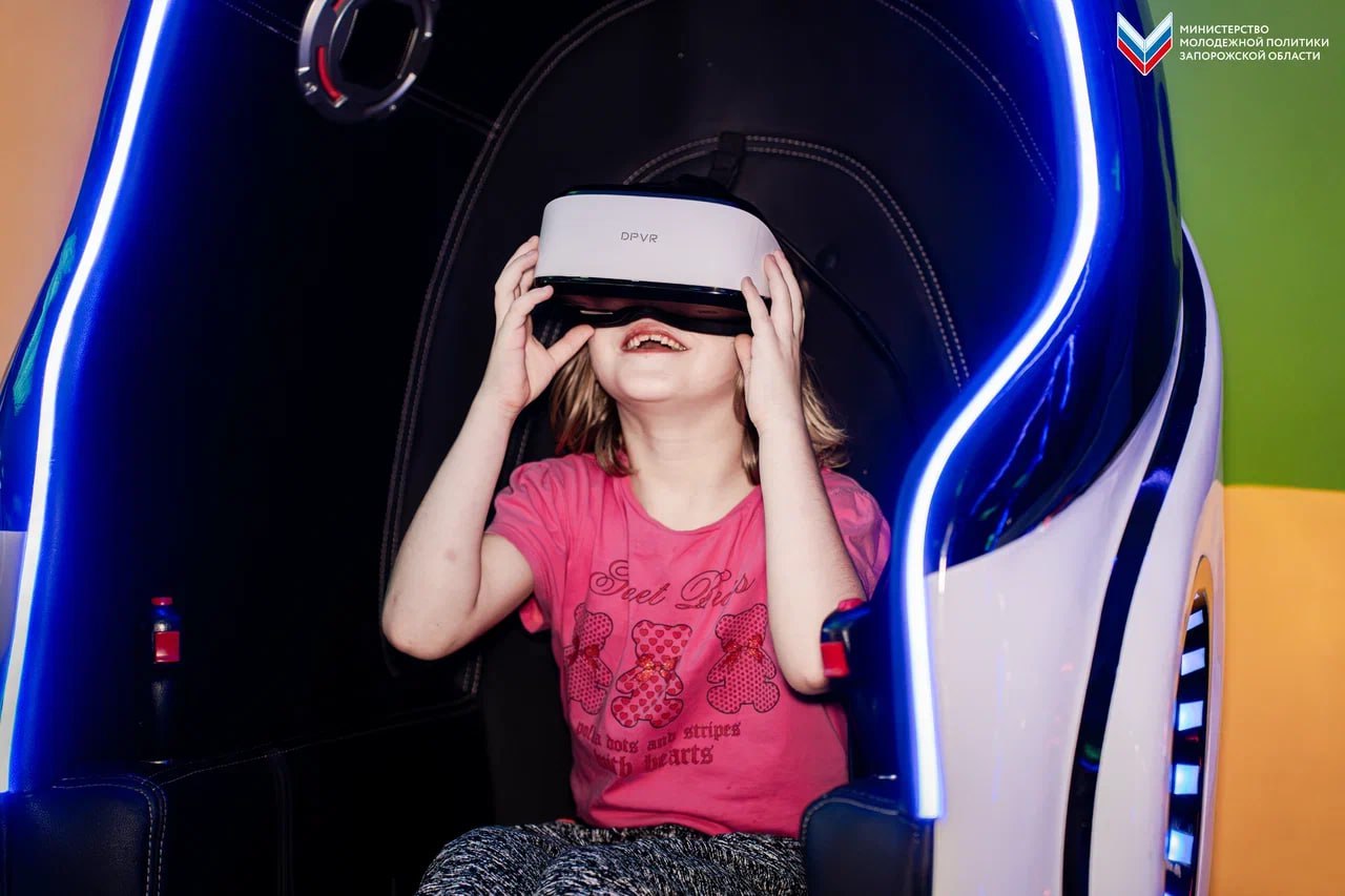 Егор Логунов: Организовали небольшое мероприятие для ребят из Мелитопольского областного центра социально-психологической реабилитации детей - отвезли детей в детский развлекательный центр Егор Логунов: Организовали небольшое мероприятие для ребят из Мелитопольского областного центра социально-психологической реабилитации детей - отвезли детей в детский развлекательный центр