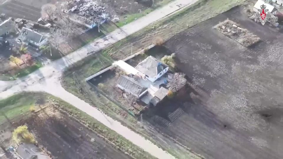 Минобороны России: Военнослужащие 127-й мотострелковой дивизии 5-й гвардейской общевойсковой армии группировки войск «Восток» завершили освобождение населенного пункта Успеновка в Запорожской области – одного из ключевых и...