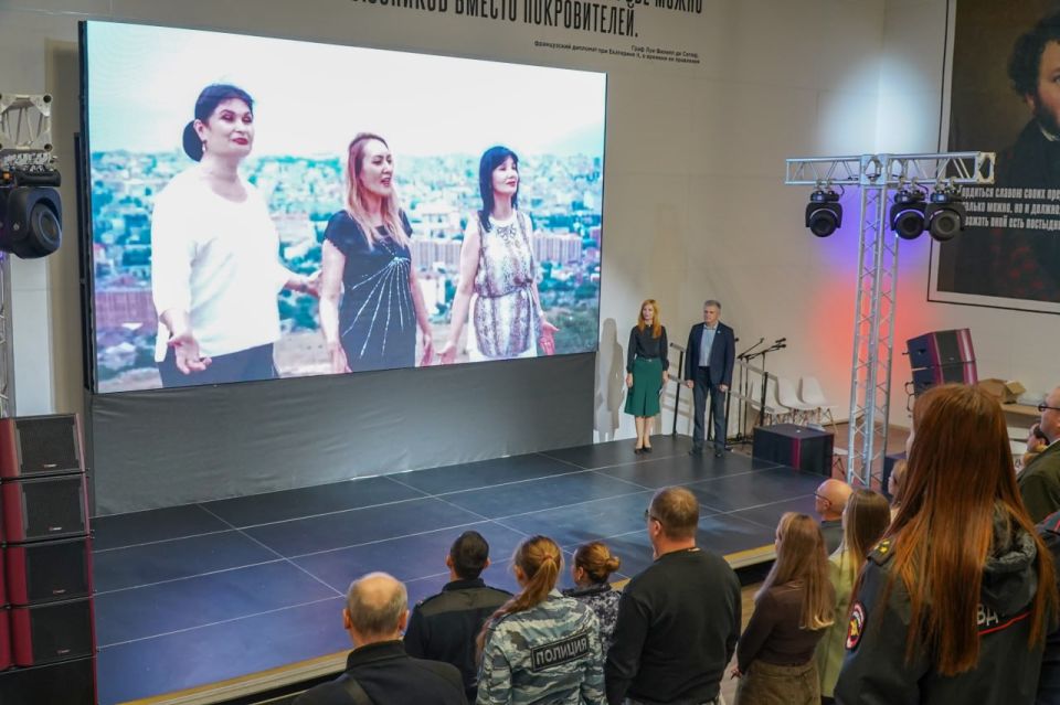 Этнографический диктант: запорожские полицейские о традициях России