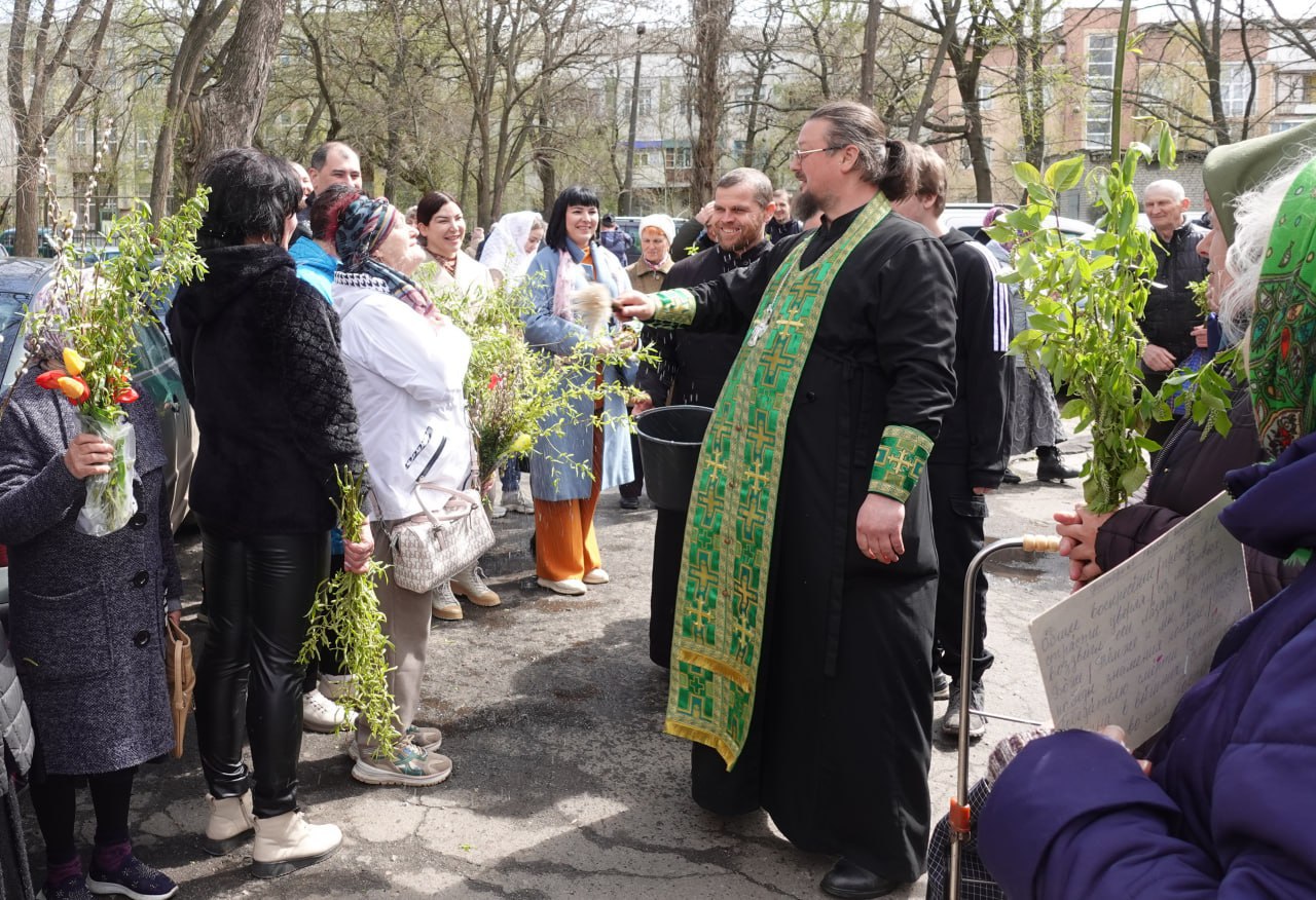 А вы знаете, что…. В ноябре 2014 года новым настоятелем Свято-Успенского собора был назначен протоиерей Николай Ронжин А вы знаете, что…. В ноябре 2014 года новым настоятелем Свято-Успенского собора был назначен протоиерей Николай Ронжин