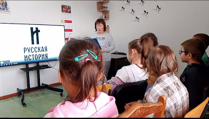 7 ноября в России не сопровождается массовыми торжествами, но память о событии сохраняется 7 ноября в России не сопровождается массовыми торжествами, но память о событии сохраняется