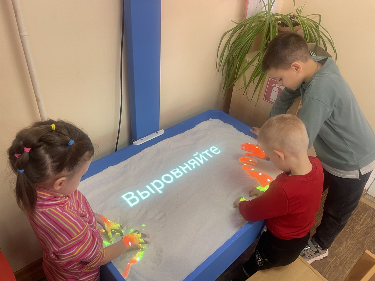 Кто сказал, что в библиотеке бывает скучно? Кто сказал, что в библиотеке бывает скучно?