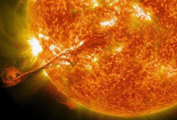 На Солнце сейчас происходит самая крупная вспышка за этот год — РИА