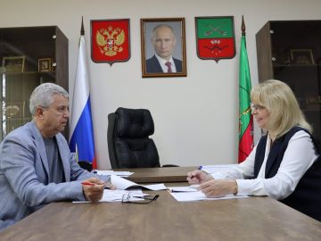 Виктор Емельяненко: Сегодня состоялась важная рабочая встреча с Председателем Счетной палаты Юлией Лавданской