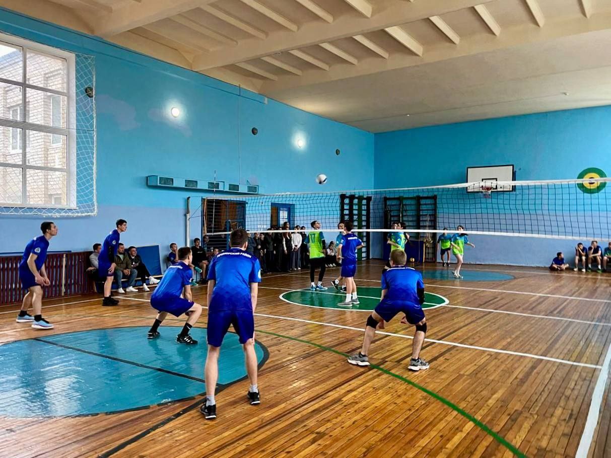 12 ноября состоялся первый групповой этап соревнований по волейболу среди юношей – учащихся образовательных организаций Приморского муниципального округа 12 ноября состоялся первый групповой этап соревнований по волейболу среди юношей – учащихся образовательных организаций Приморского муниципального округа