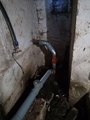 Восстановление инфраструктуры: Севастопольские шефы заменили трубы канализации в многоэтажном доме села Новобогдановка