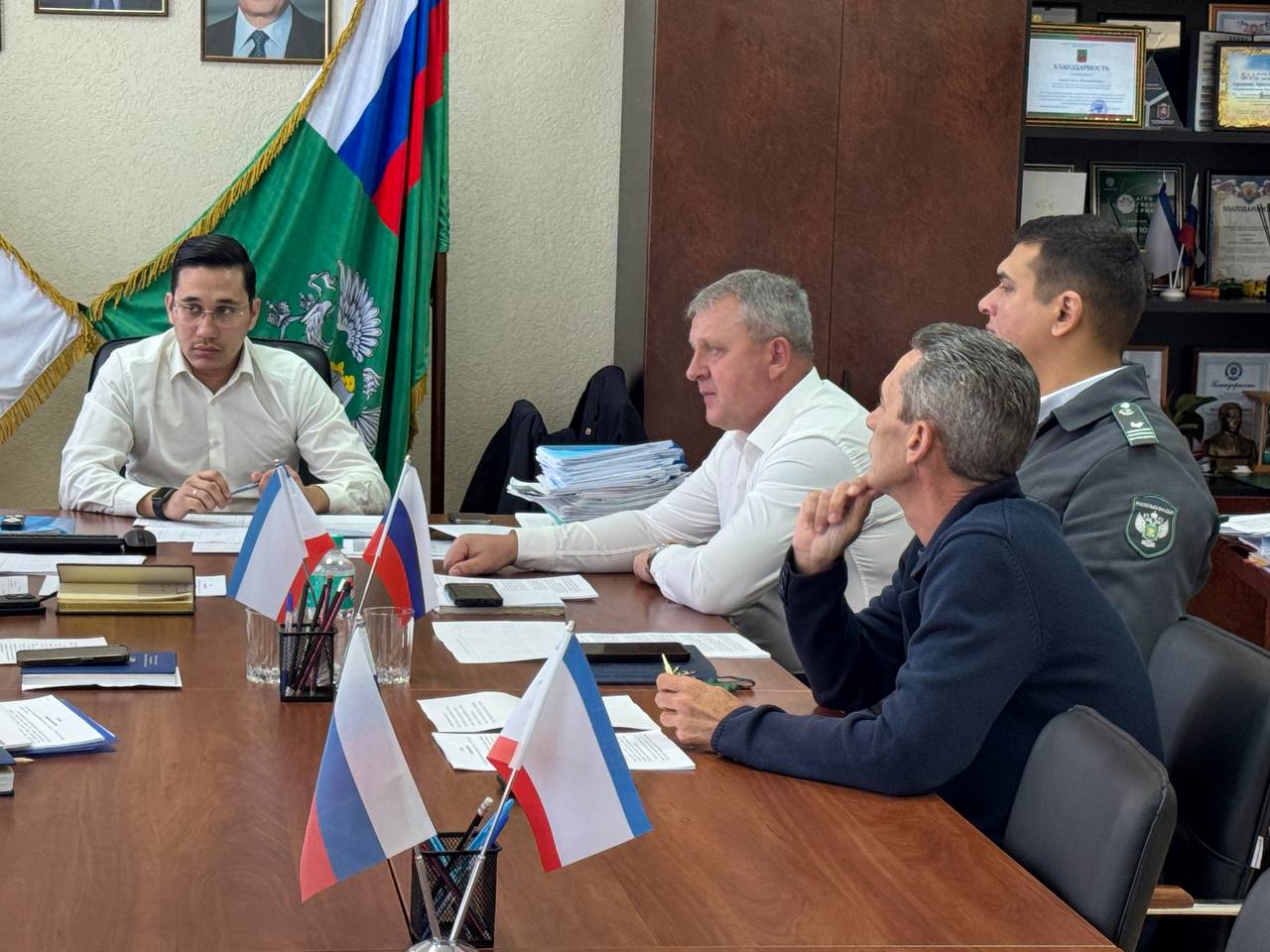 Азово-Черноморское управление Россельхознадзора провело рабочую встречу с управлением ветеринарии Запорожской области по вопросу оформления молока при сдаче в приемные пункты Азово-Черноморское управление Россельхознадзора провело рабочую встречу с управлением ветеринарии Запорожской области по вопросу оформления молока при сдаче в приемные пункты