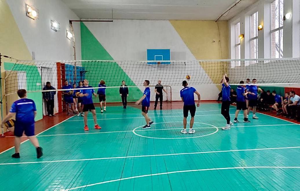 12 ноября состоялся первый групповой этап соревнований по волейболу среди юношей – учащихся образовательных организаций Приморского муниципального округа 12 ноября состоялся первый групповой этап соревнований по волейболу среди юношей – учащихся образовательных организаций Приморского муниципального округа